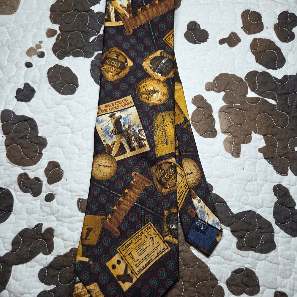 Vintage Huntington Golf  Men's Tie